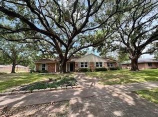 5638 Benning Dr, Houston, TX 77096