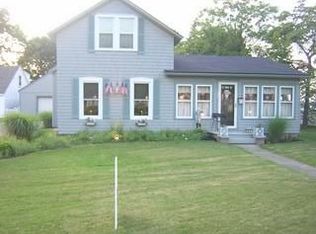 567 Cleveland Ave, Amherst, OH 44001