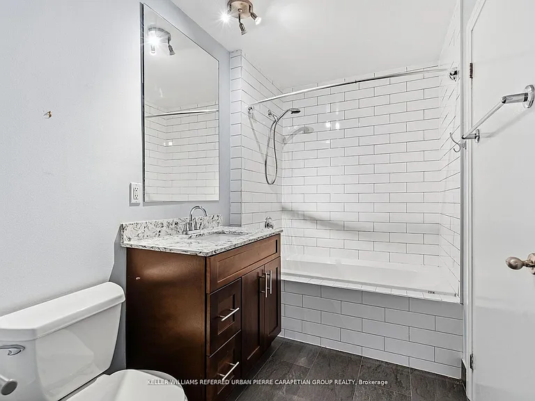 18 Beverley St #706B — Photo 16