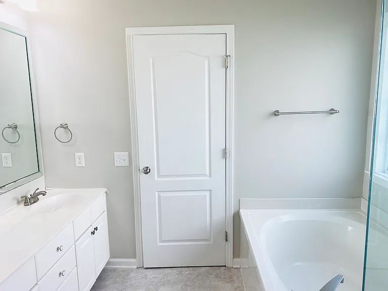1705 Waterclose Ct — Photo 32