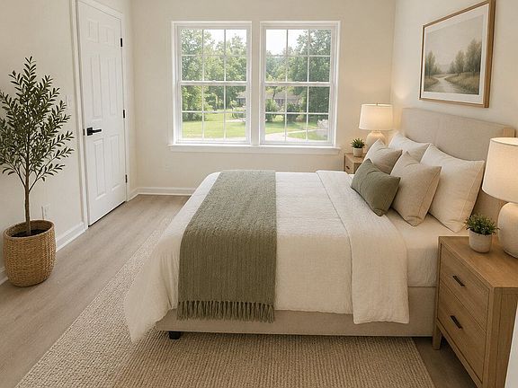 5th image of 131 Forest Pl