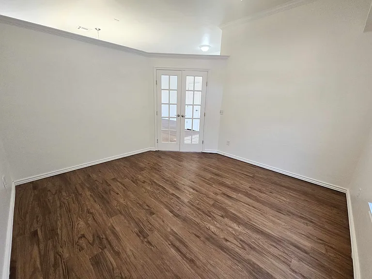 16001 Korie Dr — Photo 4