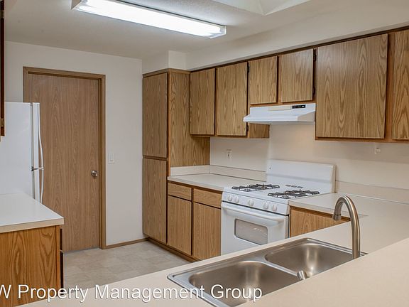 3rd image of 4303 80th St NE #B
