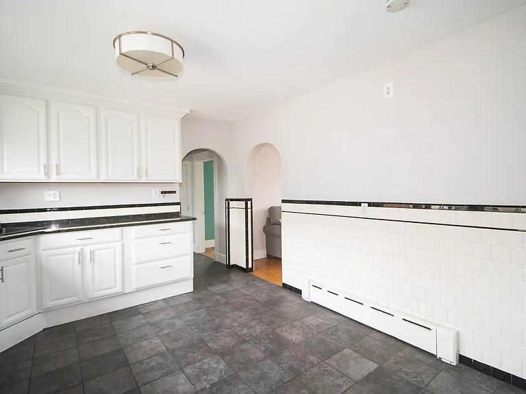 42 Cabot St #2 — Photo 9