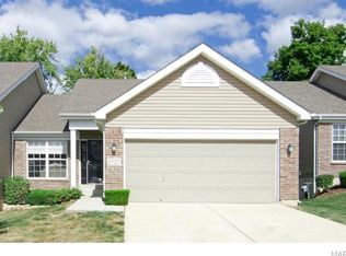 1727 Prestshire Dr, Fenton, MO 63026