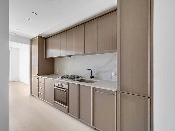 5th image of 58 Saint Marks Pl APT 505