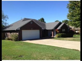 304 Misti Ct, Siloam Springs, AR 72761