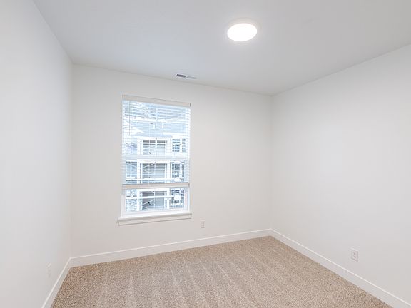 5th image of 4661 S Poplar Way #R302