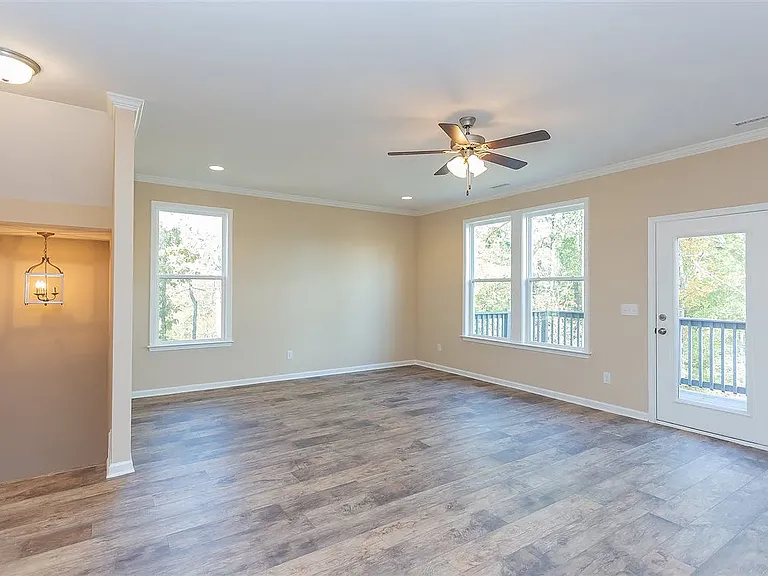 1122 Myers Point Dr — Photo 10