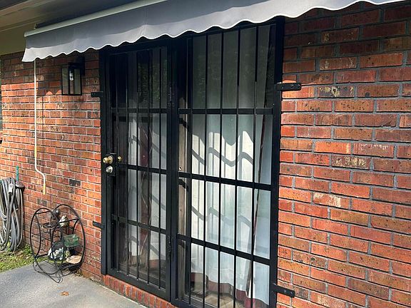 2nd image of 4620 28th St