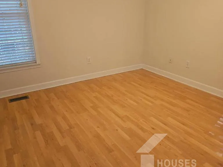 108 Forrest Dr — Photo 9