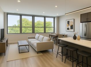 8900 Windemere Ave #GC, Brookfield, IL 60513