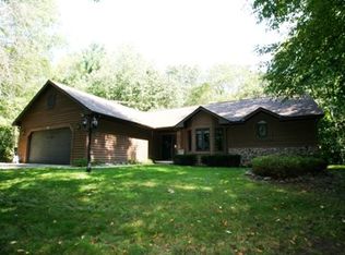 2200 Cathedral Forest Dr, Green Bay, WI 54313