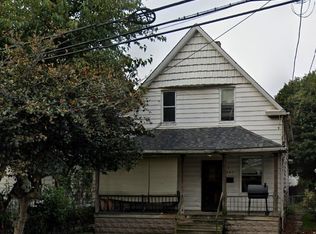 3802 E 55th St, Cleveland, OH 44105