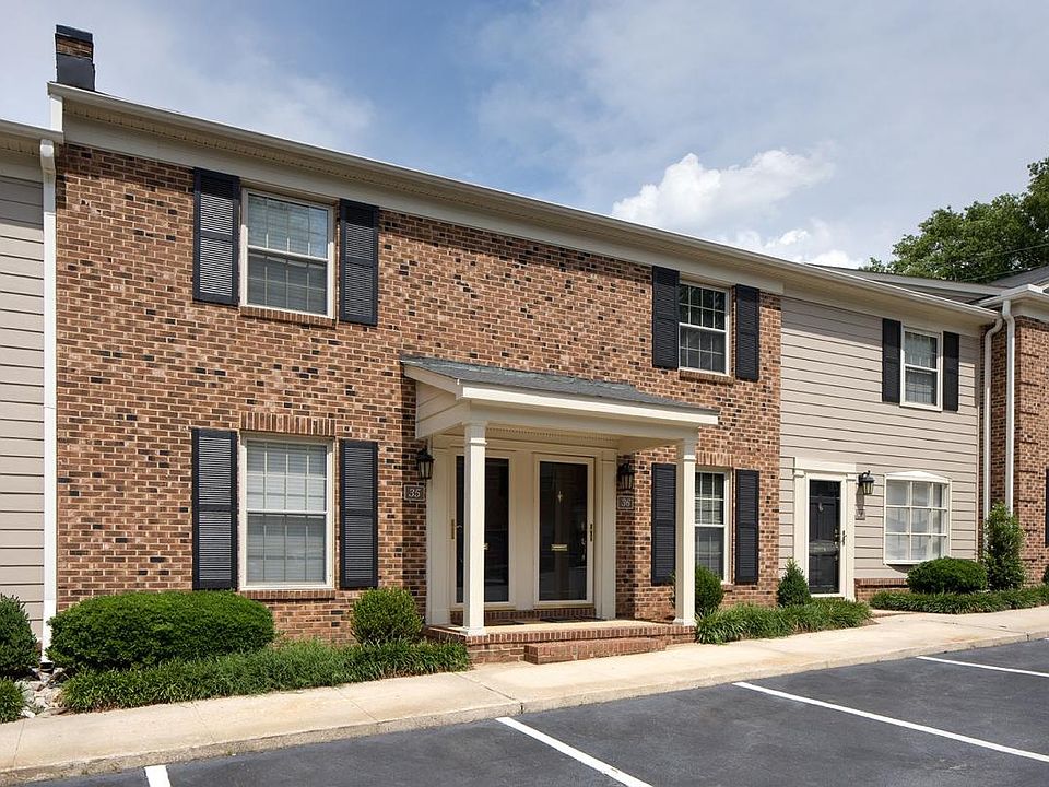 Renovated townhouses off of Wade Avenue in Raleigh!