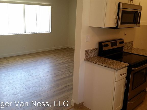 5th image of 17450 Van Ness Ave APT 27