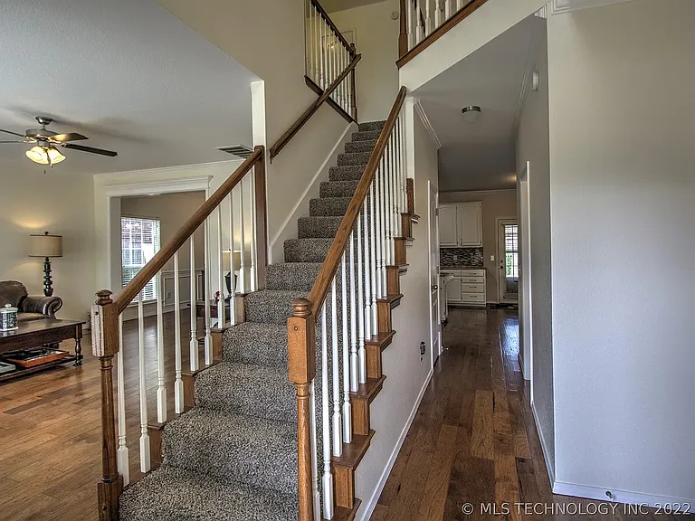 2422 S Redwood Pl — Photo 21