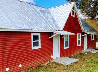 300 Glade Springs Rd #B, La Follette, TN 37766