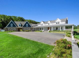 7 Cherry Ln, Green Village, NJ 07935