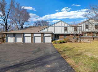13133 Royal Pines Dr UNIT 1, Saint Louis, MO