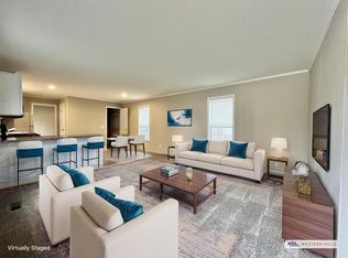 3701 2nd St #326, Coralville, IA 52241