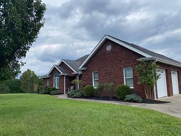 3rd image of 7 Village View Dr