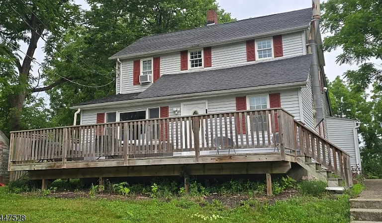693 Townsbury Rd — Photo 1