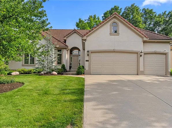 10507 W 145th Ter, Overland Park, KS 66221