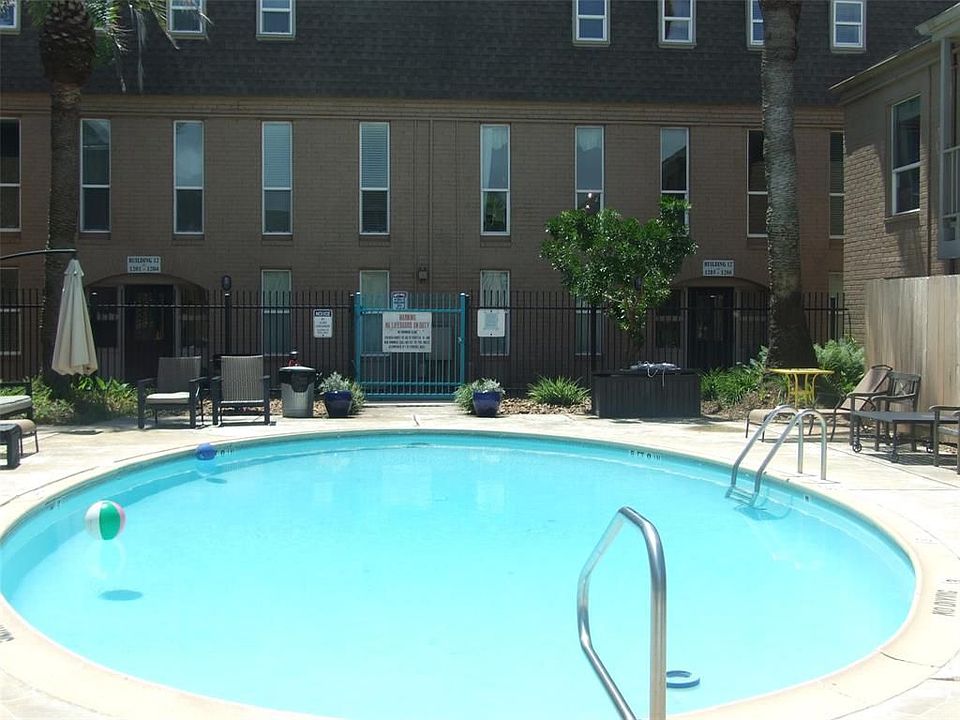 2nd image of 215 Post Office St APT 506