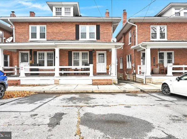 341 W Donegal St, Mount Joy, PA 17552