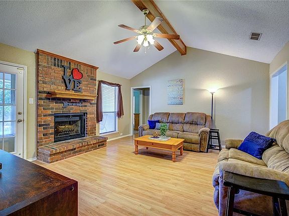 5th image of 6449 Loma Vista Dr