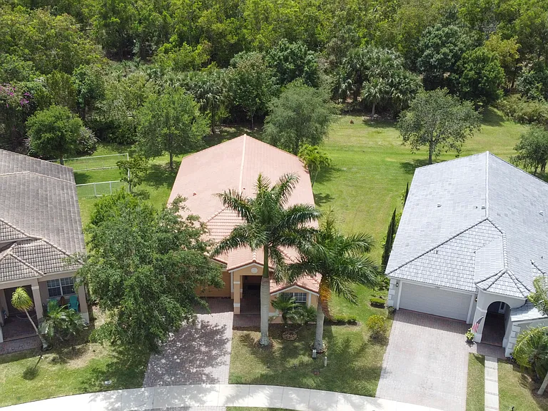 1196 SE Fleming Way — Photo 36