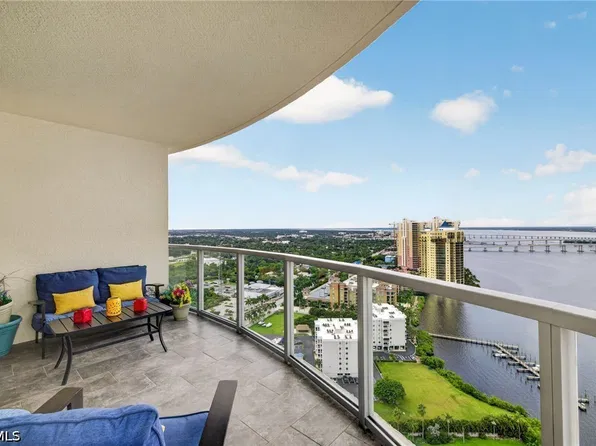 3000 Oasis Grand Blvd APT 2807, Fort Myers, FL 33916