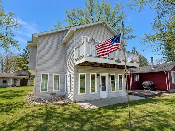 6567 Swallow Dr, Harrison, MI 48625