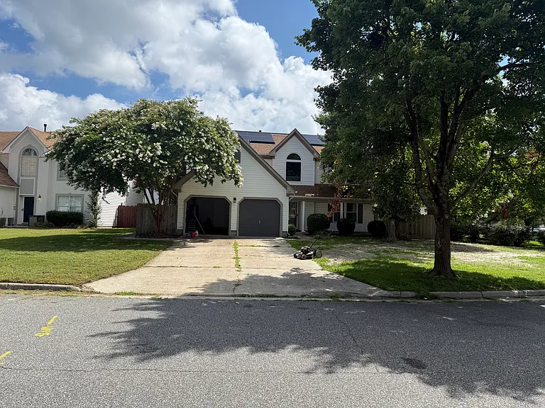 3176 Amador Dr — Photo 1