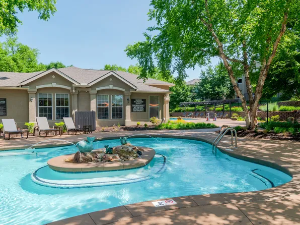 Estancia At City Center