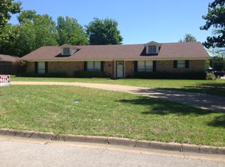 300 Martin Ln, Carthage, TX 75633