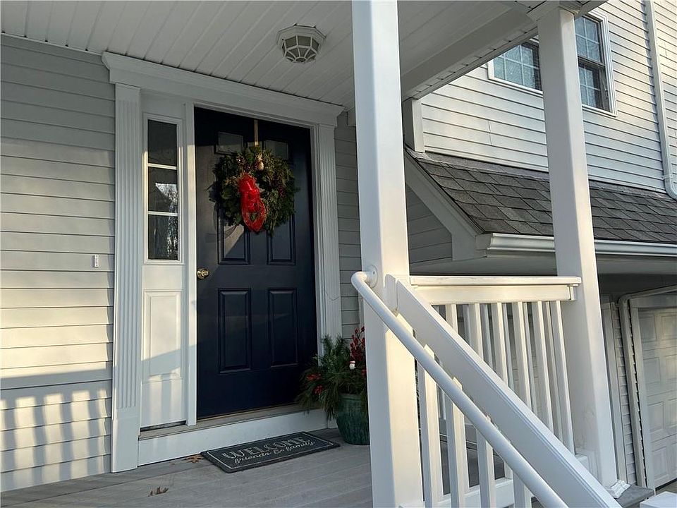 1st image of 881 34 Greenwich Ave #F