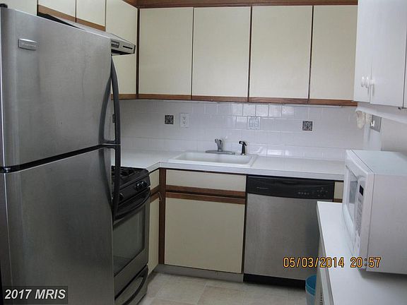 3rd image of 4515 Willard Ave APT S901