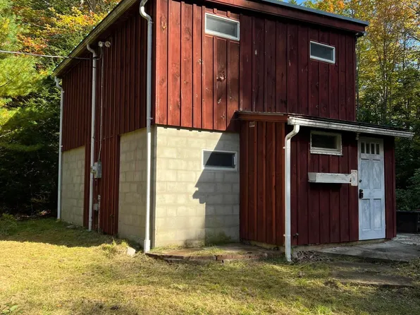 1315 Manktown Road, Waldoboro, ME 04572