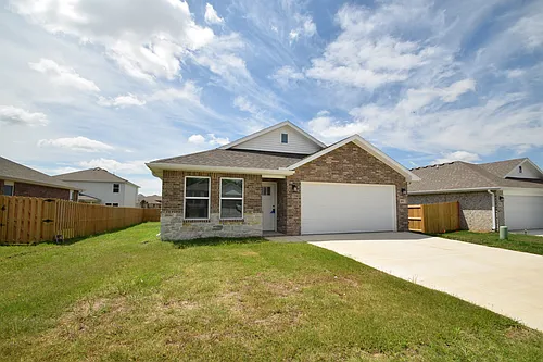 2071 Bluestem Dr Photo 1
