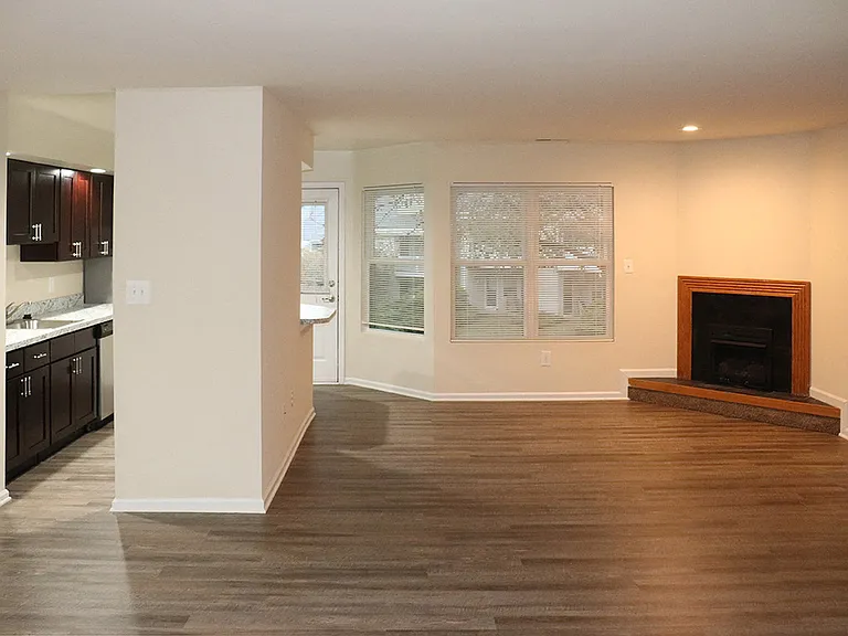 Woodgate — Photo 19