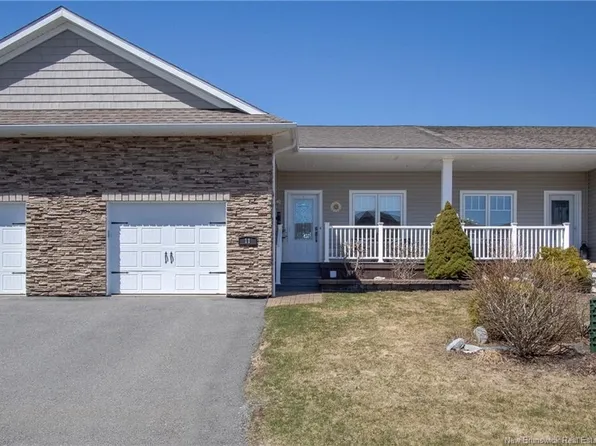 11 Hitachi Cres, Saint John, NB E2M 0G5