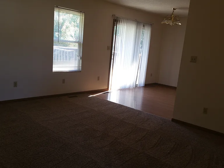 3402 SE Golden Ave — Photo 14