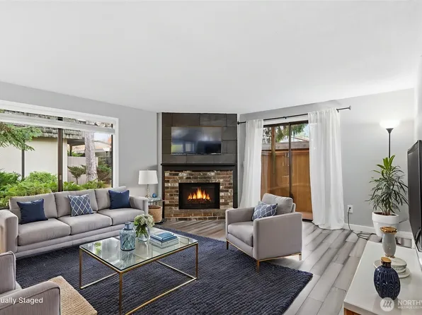 8621 25th Avenue SW #B, Seattle, WA 98106