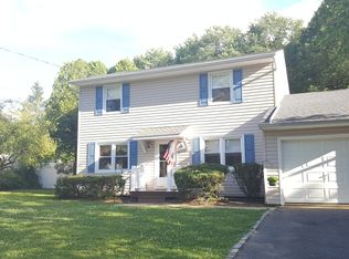 14 Clover Hill Dr, Flanders, NJ 07836