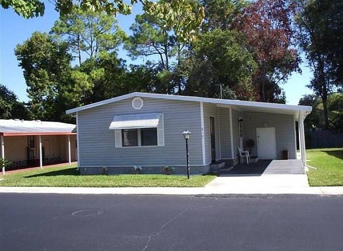 2nd image of 1000 Walker St Lot 218