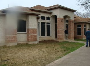 430 Skyline Rd, Dale, TX 78616