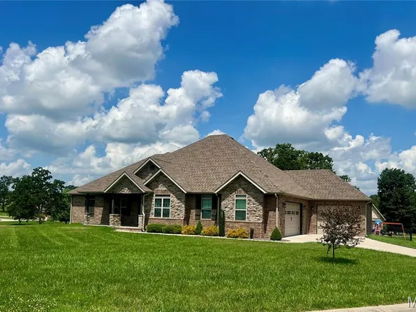 1095 Castle Rock Ave, Lebanon, MO 65536