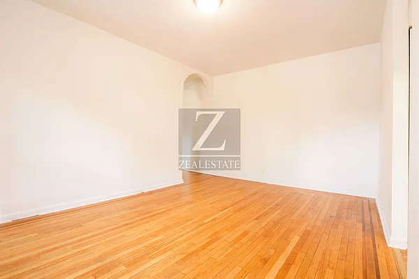 Rented by ZealEstate Group Inc | media 21